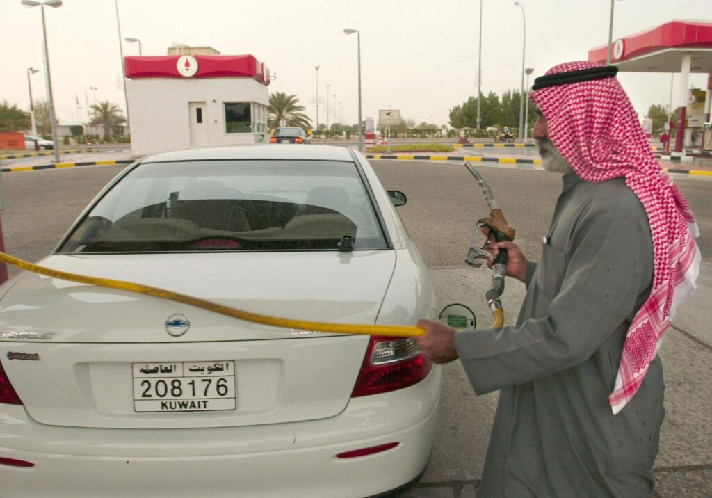 Middle East News: Kuwait me fuel price update, logon par padega seedha asar