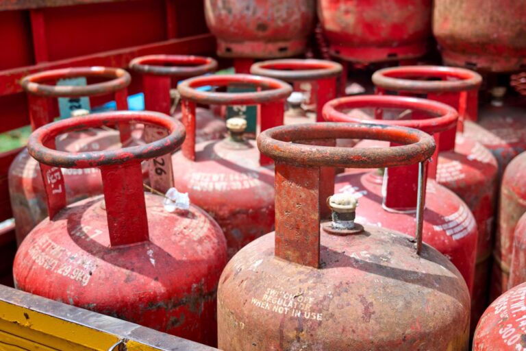 lpg gas price today India cylinder rate update