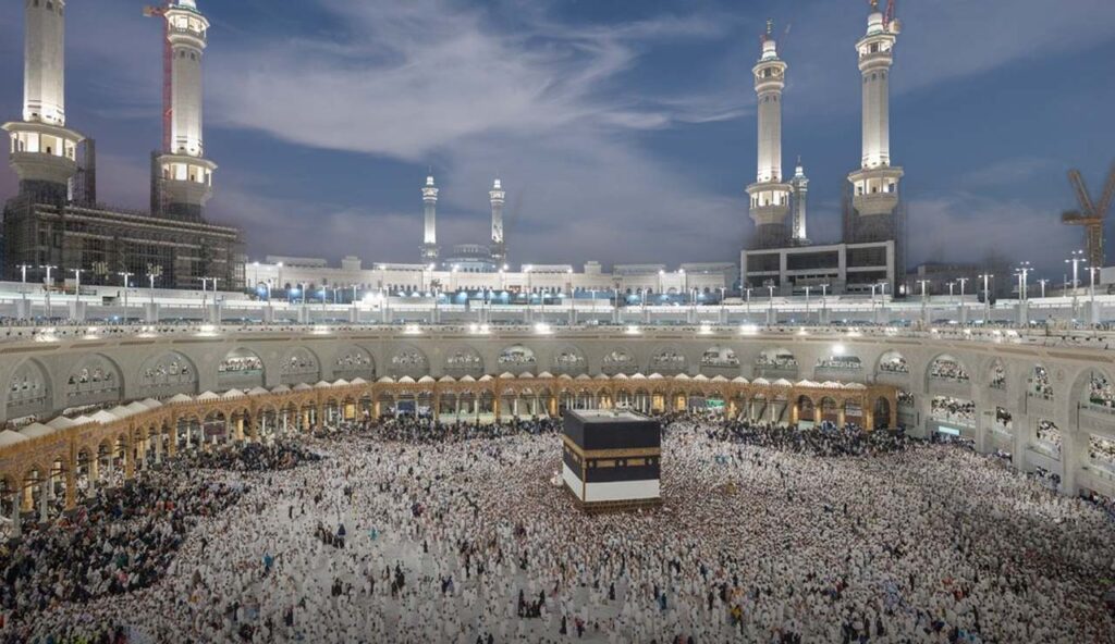 Pilgrims preparing for Umrah travel through Dubai international aviation services